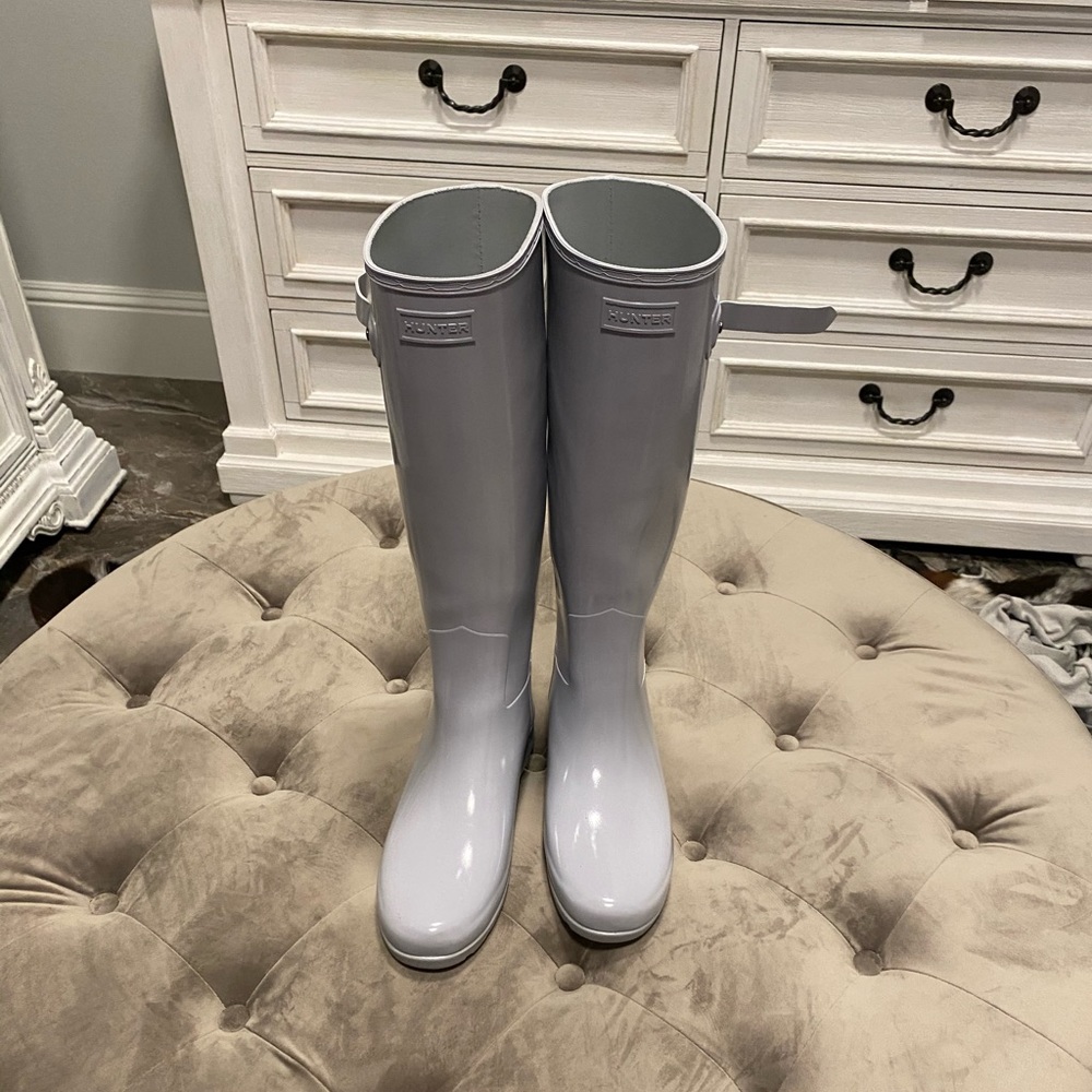 Women's Refined Slim Fit Tall Gloss Rain Boots